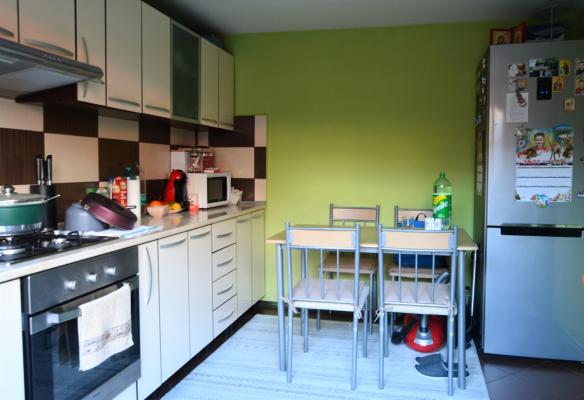 Vanzare casa cu curte individuala, zona Tei - Plumbuita