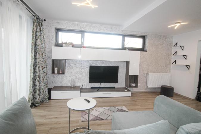 3 bedrooms Insiruita Vila For rent , Bucuresti