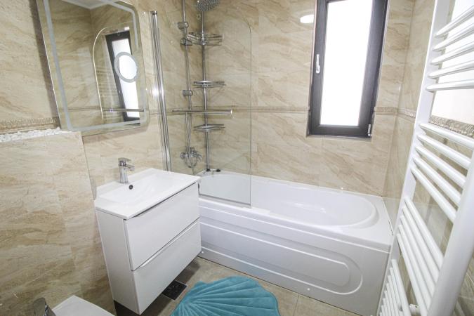 3 bedrooms Insiruita Vila For rent , Bucuresti
