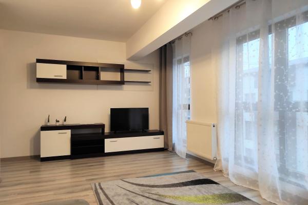 Berceni - Aparatorii patriei -2 camere- decomandat - parcare proprie
