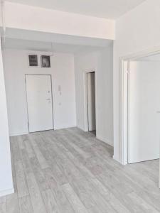 2 camere-Pipera rond OMV