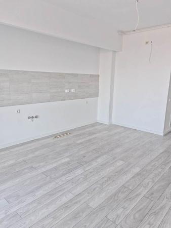 2 camere-Pipera rond OMV