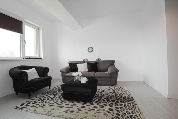 2 camere- Pipera-rond OMV- vedere la lac
