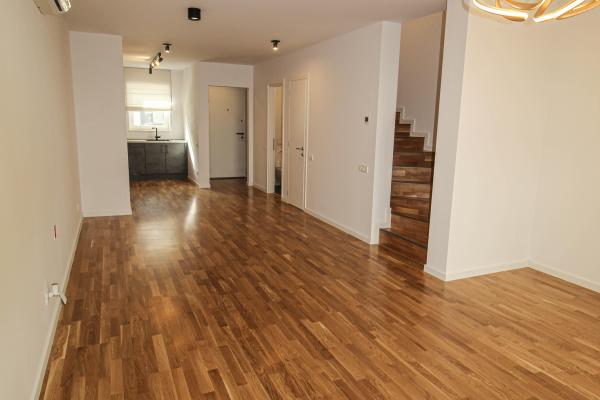 Vilă insiruita 5 camere - Pipera -Olga Gudynn- 2locuri de parcare-pet friendly