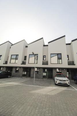 Vila insiruita 5 camere,4bai- P+2-Pipera - 2 locuri de parcare