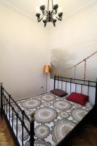 Apartament boem ultracentral 2 camere in vila interbelica