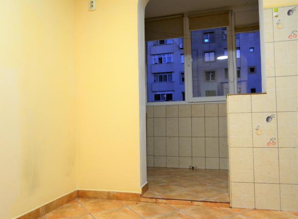 Vanzare apartament spațios, renovat, 3 camere Lacul  Tei