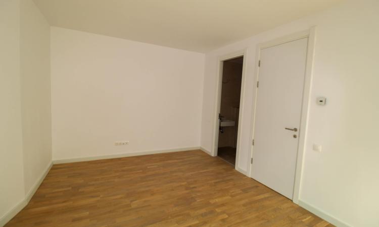 Vila insiruita - 4 camere-4 bai 2 locuri de parcare - Pipera Zenville URGENT