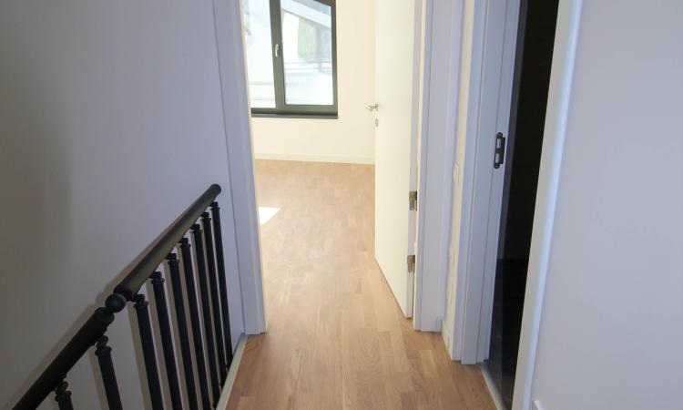 Vila insiruita - 4 camere-4 bai 2 locuri de parcare - Pipera Zenville URGENT