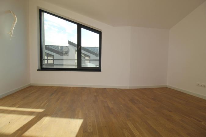 Vila insiruita  - 4 camere-4 bai 2 locuri de parcare - Pipera Zenville URGENT