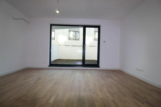 Vila insiruita  - 4 camere-4 bai 2 locuri de parcare - Pipera Zenville URGENT