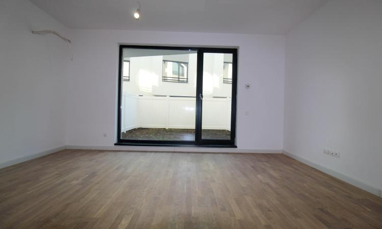 Vila insiruita - 4 camere-4 bai 2 locuri de parcare - Pipera Zenville URGENT