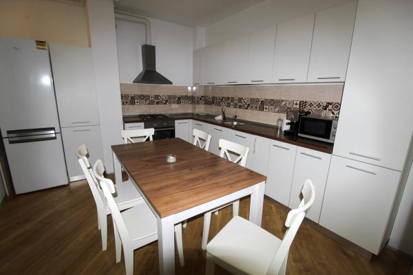 De inchiriat 2 camere - Centrul de Business Pipera - Parcare Subterana
