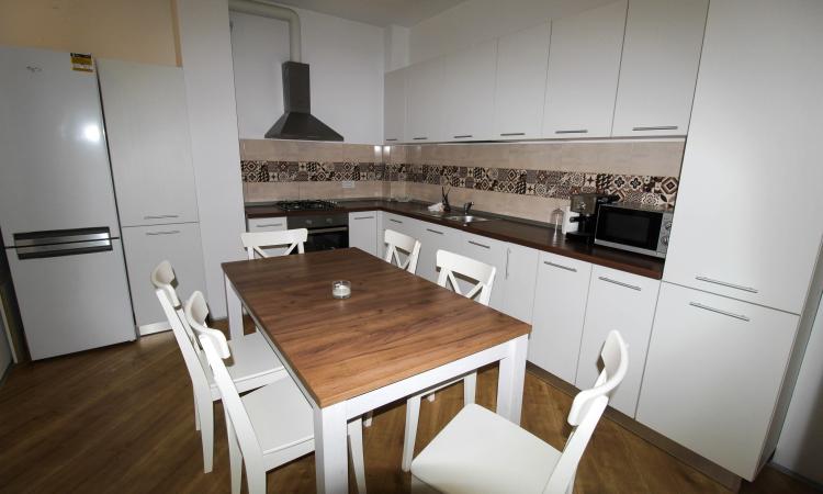 De inchiriat 2 camere - Centrul de Business Pipera - Parcare Subterana
