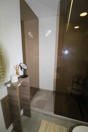 De inchiriat 2 camere - Centrul de Business Pipera - Parcare Subterana