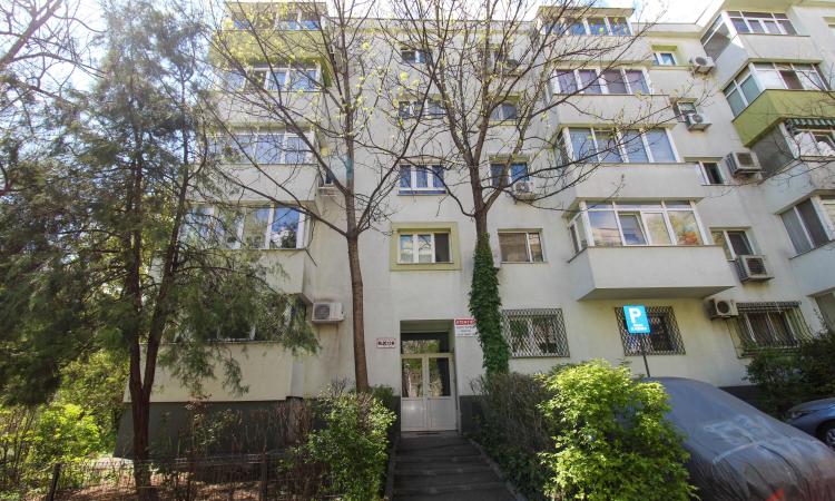 2 camere - Aviatiei - De inchirirat