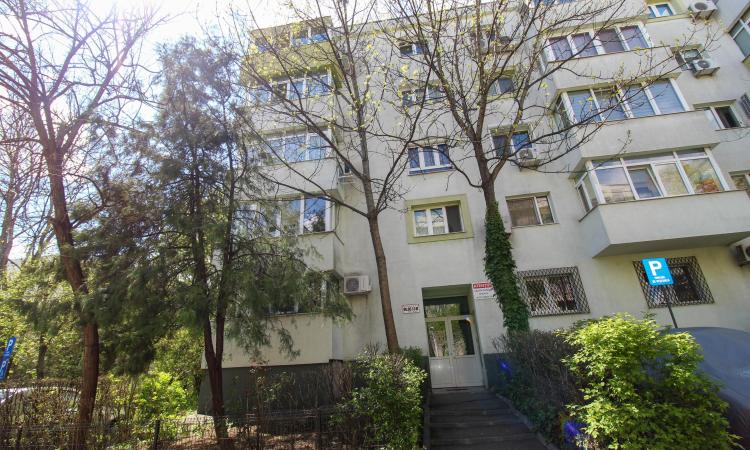 2 camere - Aviatiei - De inchirirat