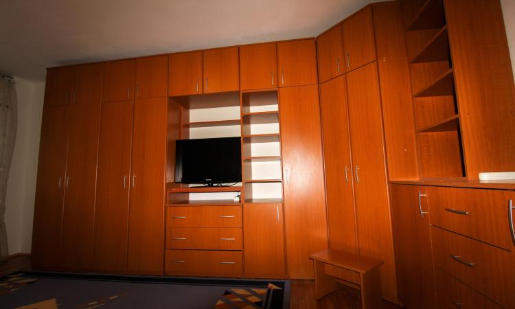 De inchiriat 2 camere - Aviatiei - etaj 1/60mp uitili