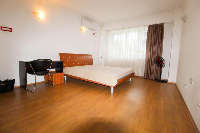 2 camere de vanzare - Aviatiei