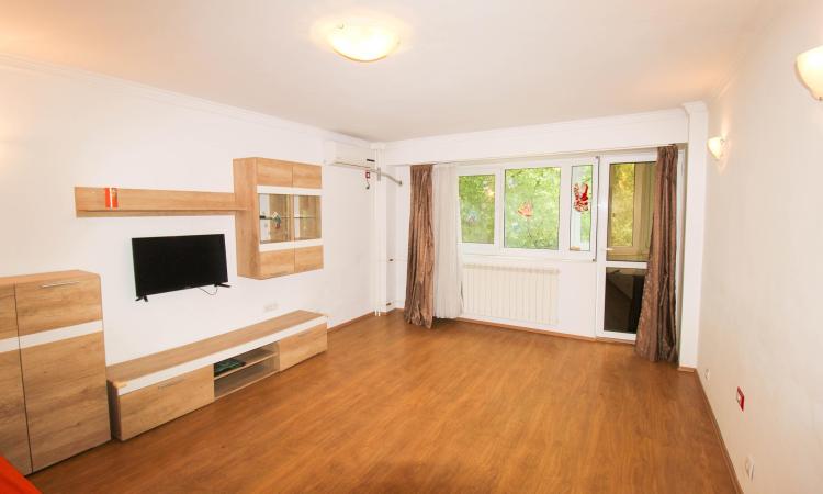 2 camere de vanzare - Aviatiei