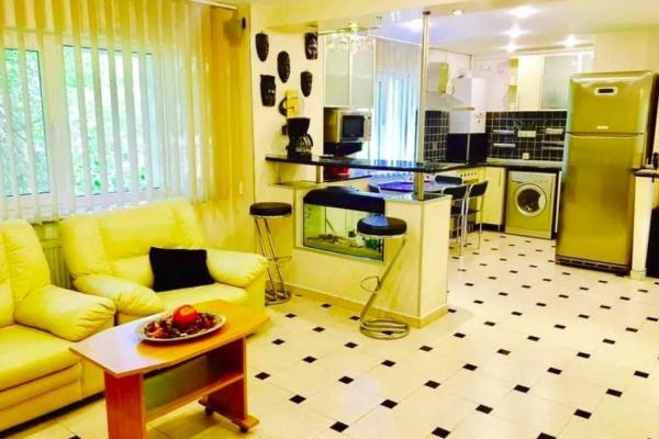 3 camere de inchiriat - Aviatiei