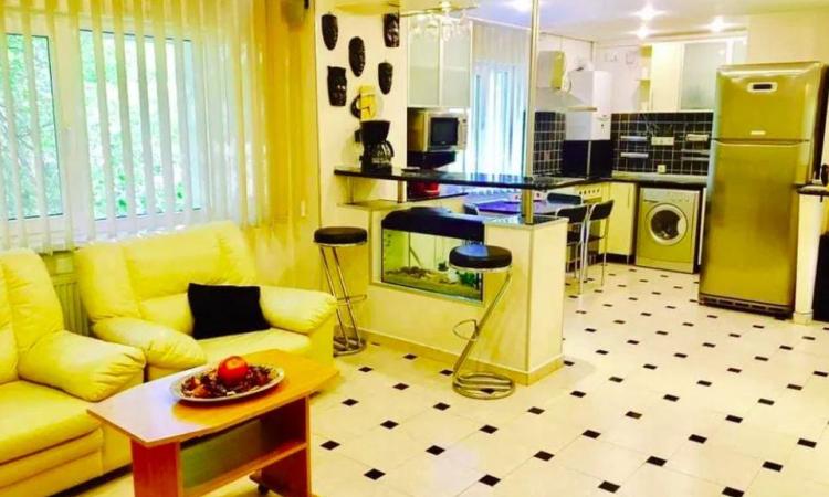 3 camere de inchiriat - Aviatiei