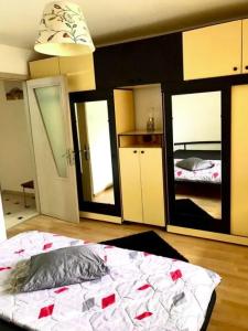 3 camere de inchiriat - Aviatiei