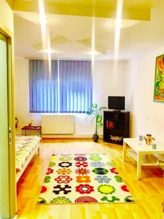 3 camere de inchiriat - Aviatiei