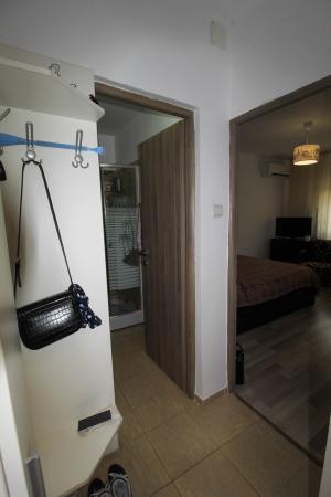 Garsoniera renovata - TEi