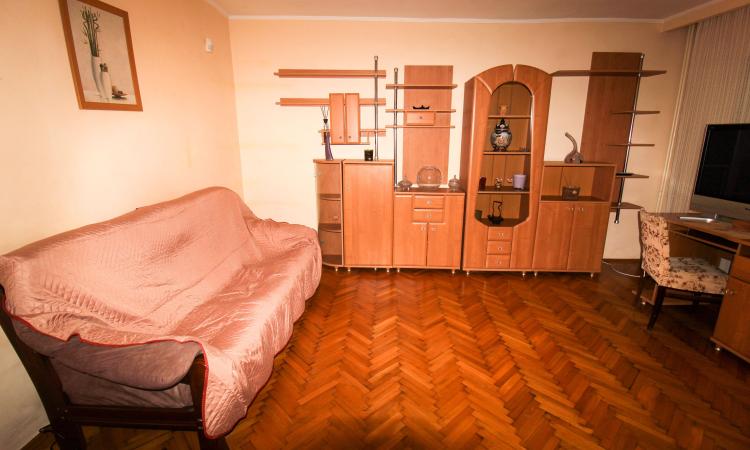 Inchiriere 2 camere - Tei