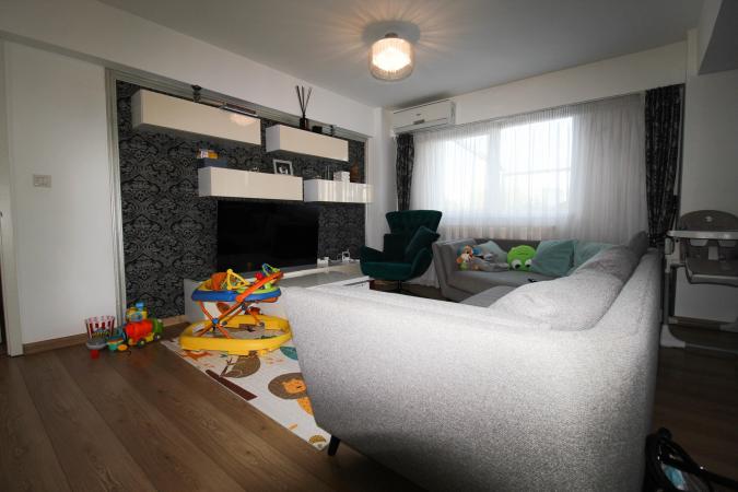 4 Camere - Aviatiei - 82mp utili  etaj 1 cu terasa amenajata de 80mp