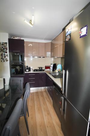 4 Camere - Aviatiei - 82mp utili  etaj 1 cu terasa amenajata de 80mp