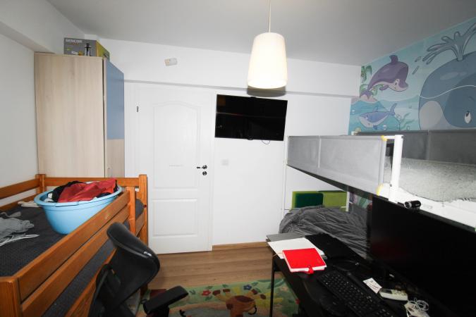 4 Camere - Aviatiei - 82mp utili  etaj 1 cu terasa amenajata de 80mp
