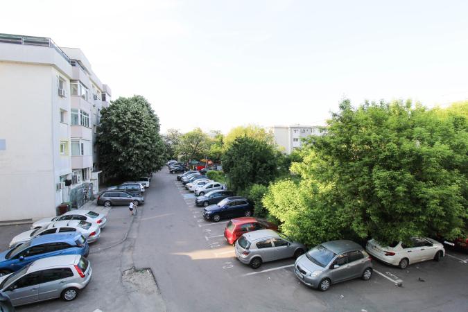 4 Camere - Aviatiei - 82mp utili  etaj 1 cu terasa amenajata de 80mp