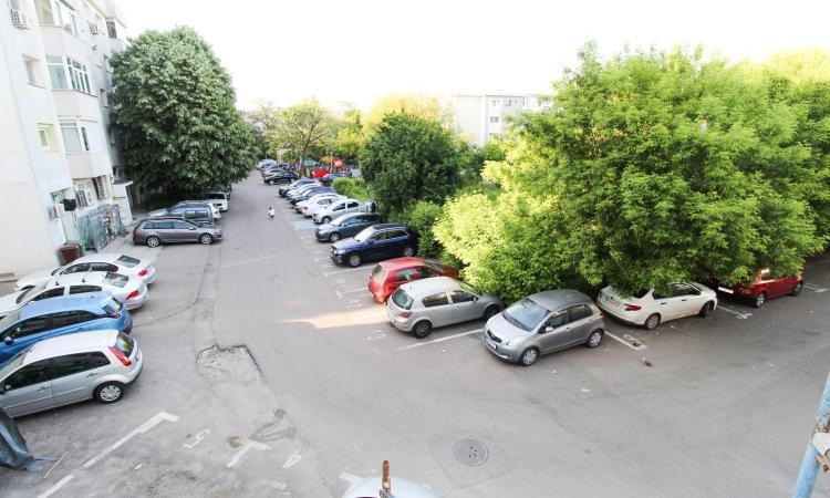 4 Camere - Aviatiei - 82mp utili etaj 1 cu terasa amenajata de 80mp