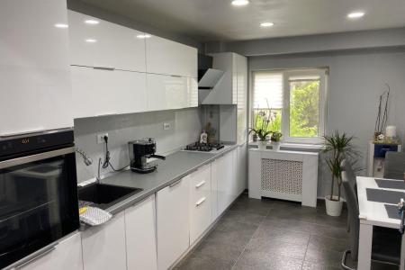 Apartament 4 camere spațios, luminos, Lacul Tei