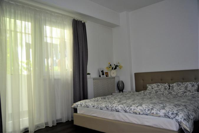 Apartament  4 camere spațios, luminos, Lacul Tei