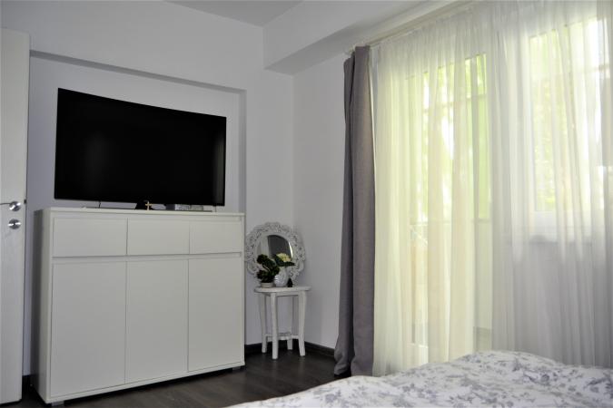 Apartament  4 camere spațios, luminos, Lacul Tei