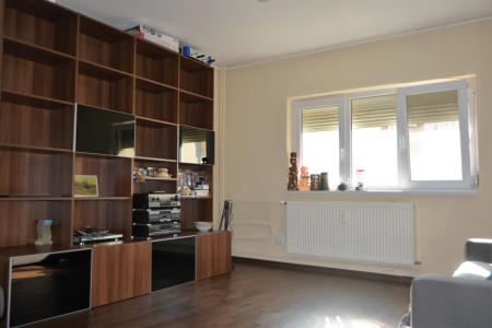 Apartament renovat spatios 3 camere Lacul tei
