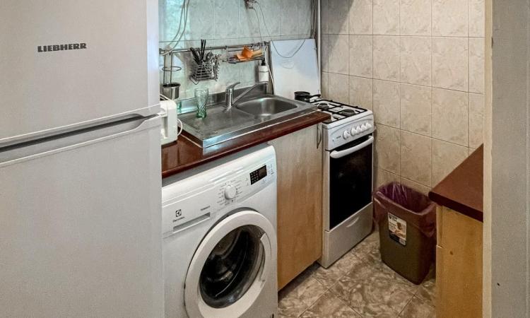 Garsoniera Maior Coravu în stare excelentă