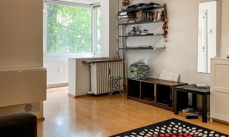 Garsoniera Maior Coravu în stare excelentă