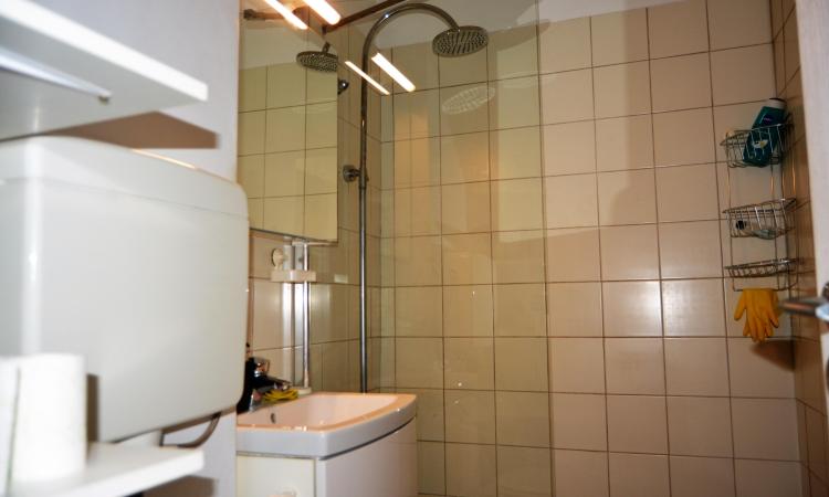 Garsoniera Maior Coravu în stare excelentă