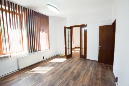 Piata Unirii Cantemir Maresti Spatiu birouri Vila 4 camere 120mp
