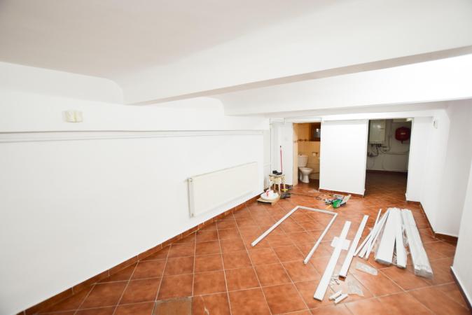 Piata Unirii Cantemir Maresti Spatiu birouri Vila 4 camere 120mp
