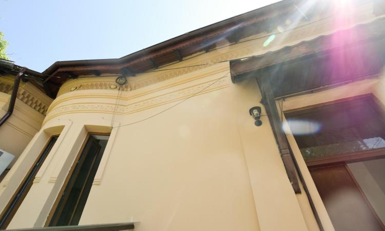 Piata Unirii Cantemir Maresti Spatiu birouri Vila 4 camere 120mp