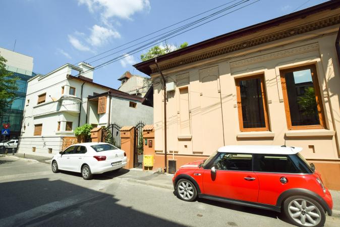 Piata Unirii Cantemir Maresti Spatiu birouri Vila 4 camere 120mp