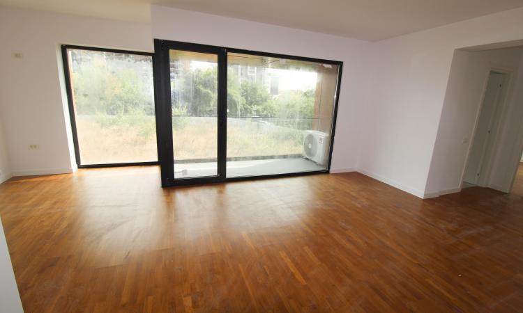 4 camere -Aviatiei - bloc boutique-Comision 0