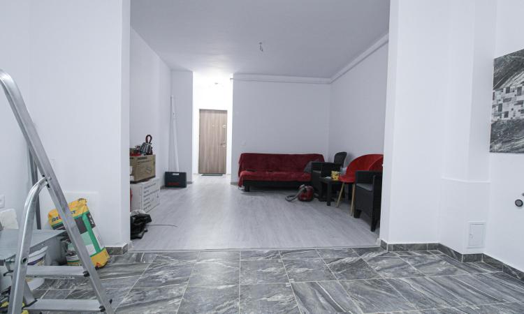 Garsonieră cu GRĂDINĂ de 20mp-Ideal SPAȚIU BIROU-Mobilă inclusă după preferințe