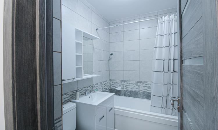 Garsonieră cu GRĂDINĂ de 20mp-Ideal SPAȚIU BIROU-Mobilă inclusă după preferințe
