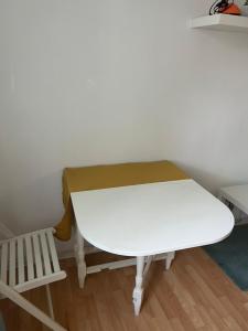Garsoniera moderna - Lacul Tei - Renovata bloc izolat